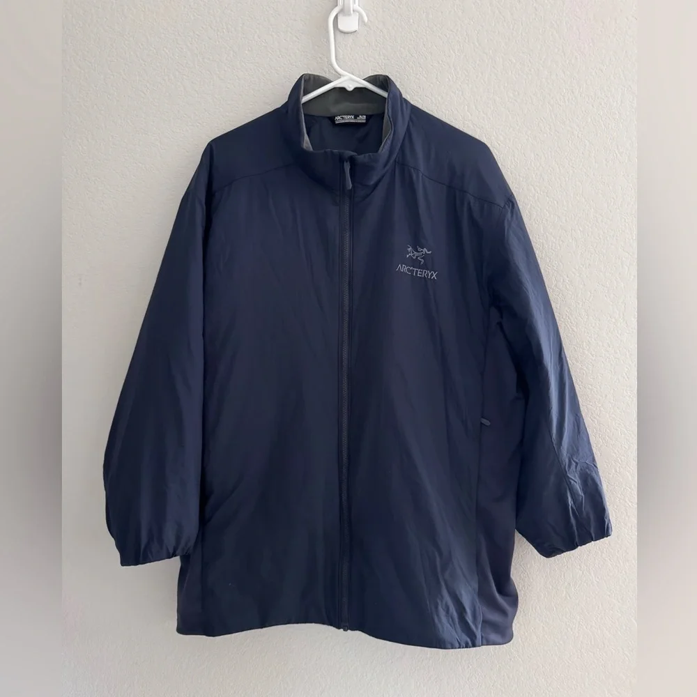ARCTERYX Mens Atom Jacket Size XL Black Sapphire